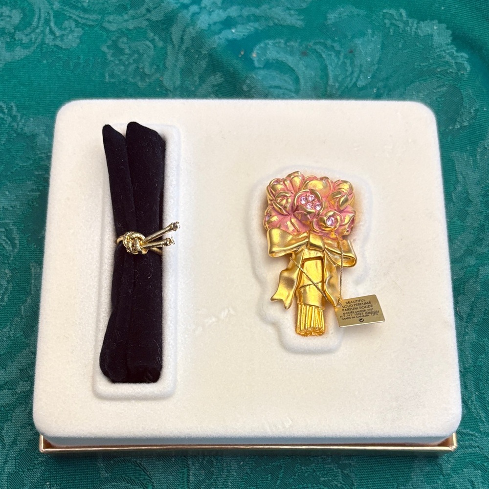 Estée Lauder Beautiful Flowering Bouquet Solid Compact